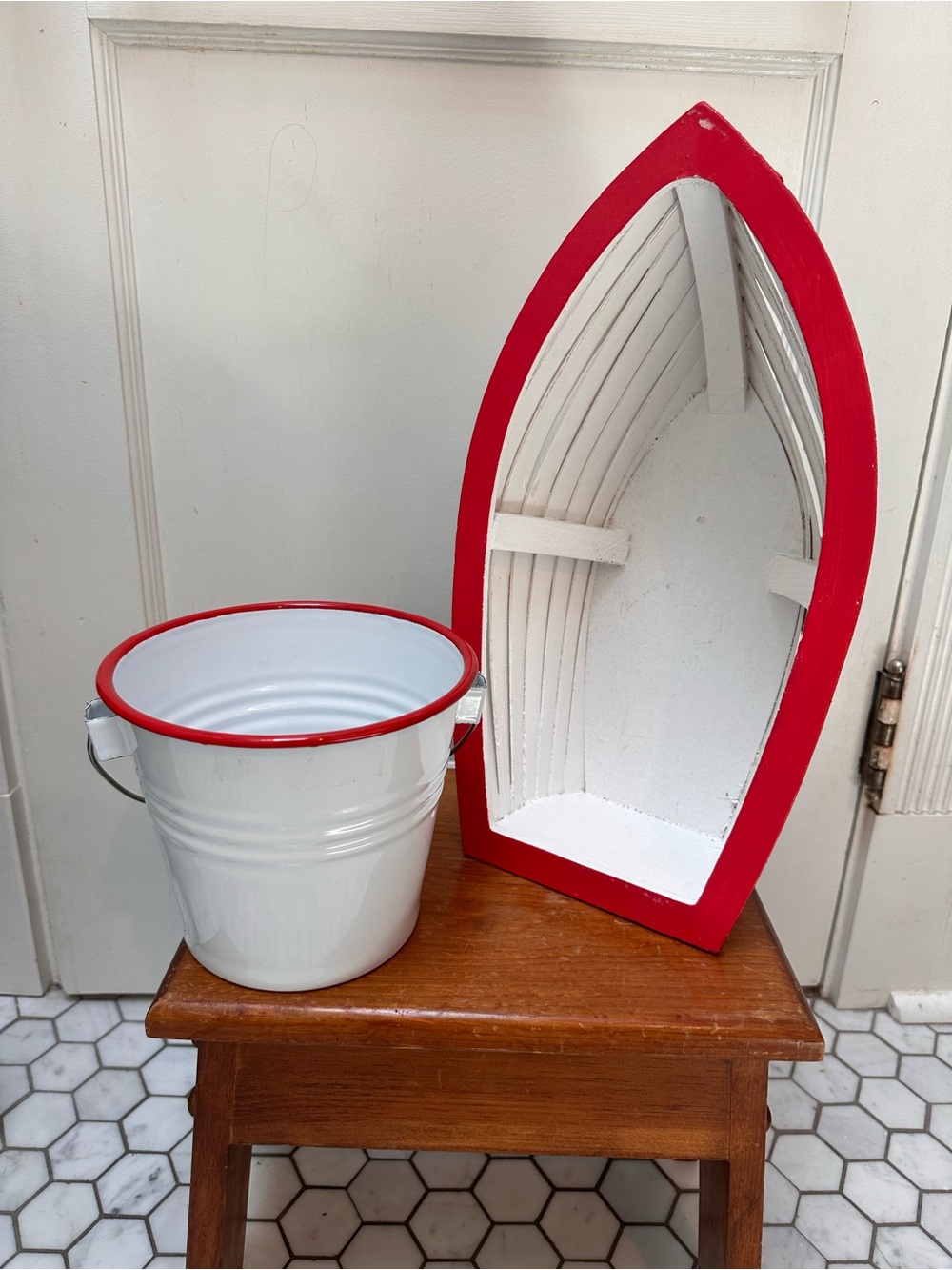 Stonewall Kitchen Summer DecorWhite and Red Decorative Wood Boat and Bucket Set